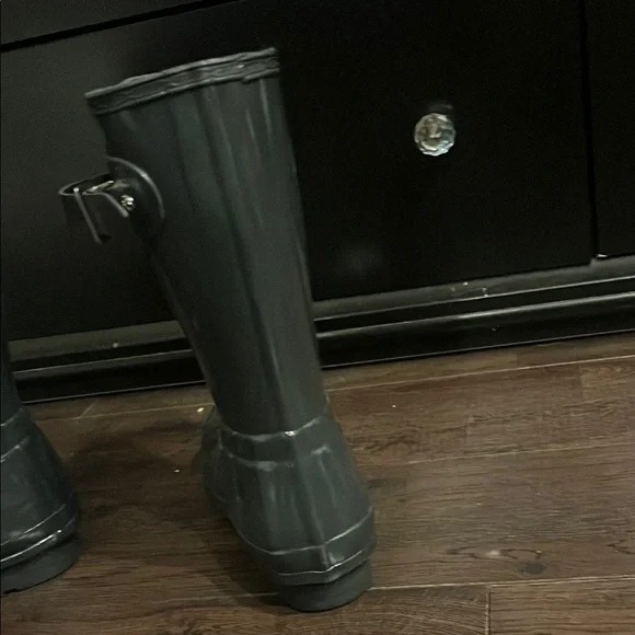 Hunter Gray Rain Boots - Picture 4 of 4